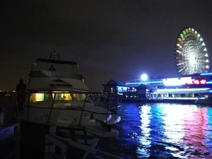 客人陸續(xù)登船